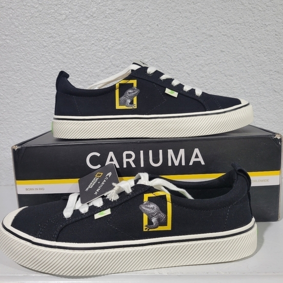 Cariuma Shoes - Cariuma Low NATGEO Gecko Black Canvas Sneaker NIB Limited Edition